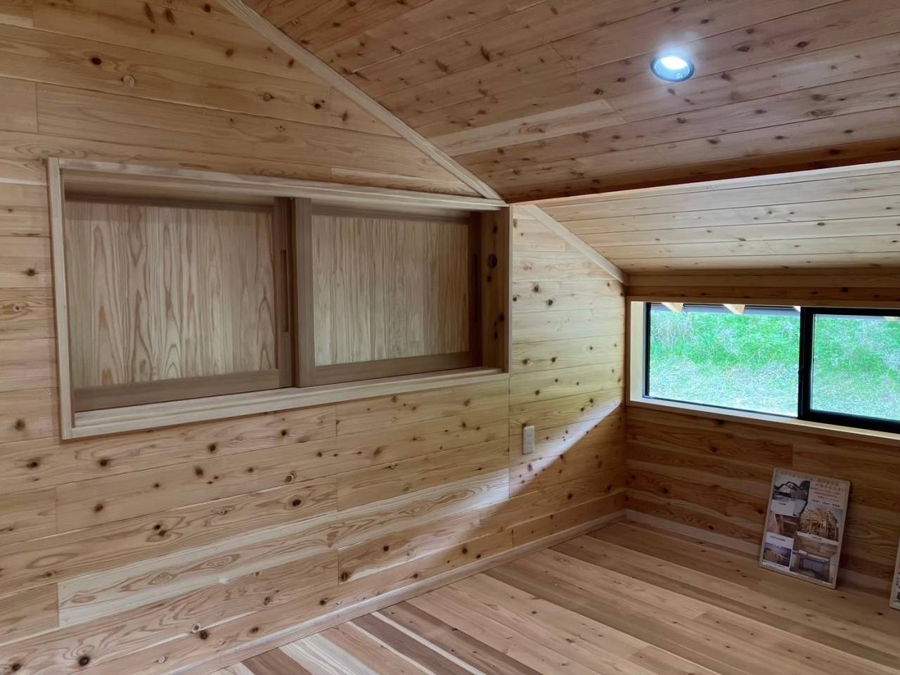 「木」と「ガルバリウム」<br />ナチュラルモダンな木の家